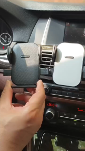 New 2025 - Giá Đỡ Kẹp Điện Thoại Cài Khe Cửa Gió Điều Hòa Trên Xe Hơi Ô Tô Thế Hệ Mới - Nhỏ Gọn Chắc Chắn