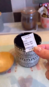 200Pcs Non-Toxic Silica Gel Desiccant Damp Moisture Dehumidifier for Food Bags Shoes etc. Silica Gel Moisture 50/100/200 Packs Absorber Anti-Mold for Clothes Kitchen Living Room