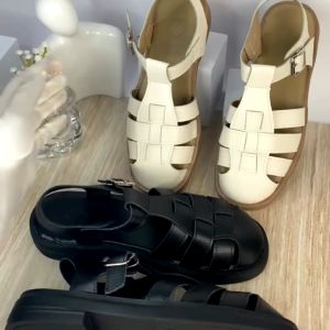 Sandal Tali Wedges Wanita – Casual Fashionable dan Terjangkau untuk Tampil Stylish