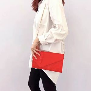 [HCM]Ví cầm tay nữ cực kỳ sang trọng và quý phái