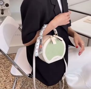 TAS SELEMPANG WANITA FASHION IMPORT / TAS WANITA IMPORT / TAS LUCU WANITA IMPORT / TAS SELEMPANG DAN BAHU WANITA IMPORT / TAS LUCU FASHION WANITA IMPORT / TAS WANITA MODEL KEKINIAN