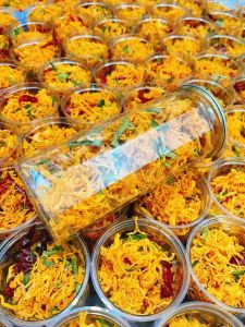 khô gà lá chanh loại 1 hộp 300gr