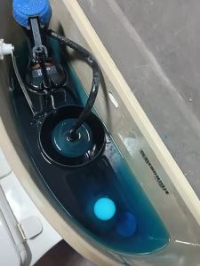 แพค3 ก้อนก้อนฟ้าดับกลิ่น ผลิตภัณฑ์ขจัดคราบในโถสุขภัณฑ์ ก้อนดับกลิ่นสีฟ