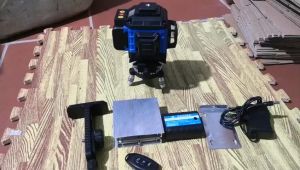 Máy cân bằng laser Navara 12 tia xanh siêu sáng  cao cấp Có điều khiển từ xa
