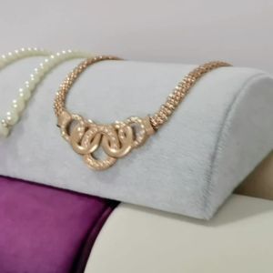 Half Moon Bracelet Display Stand Velvet Necklace Holder Pillow-Shaped Jewelry Organizer Storage Rack for Home Selling Show