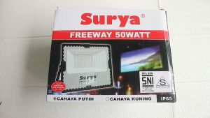 Lampu Sorot Taman Outdoor Rumah Freeway Surya