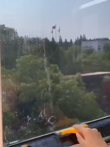 ราคา 2 เมตร ฟิล์มกรองแสงสีฟ้า ฟิล์มปรอทแบบมองทางเดียว ฟิล์มกระจกสถาปัตยกรรม ลดแสงแดดและลดอุณหภูมิ