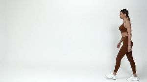 alo yoga ฤดูใบไม้ผลิและฤดูร้อนไนลอนไลคร่ากางเกงโยคะผู้หญิงกีฬากลางแจ้งตั้งแคมป์กางเกงรัดรูป BOTTOM กางเกงฉลามฟิตเนส