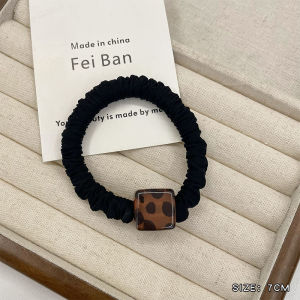 สไตล์เกาหลี อะคริลิควินเทจลายเสือดาวน้ําแข็ง โปร่งแสง ยางรัดผม Sugar Cube สําหรับผู้หญิงวงผมยืดหยุ่นสูง