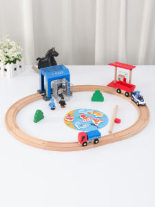 LeCool Wooden Magnetic Train Set Track Kit Toy for Boys 3-5-7 Years Old Traditional Hand-cranked Railway Model Toy