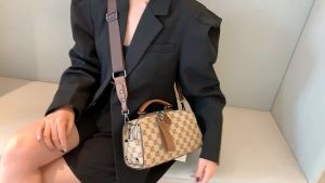 Tas Selempang Wanita FoxJazz Bulat WS - FJ 11