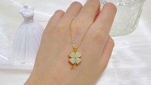 18k gold pawnable saudi gold original Natural Hotan Jade Four leaf Grass Pendant Necklace for women