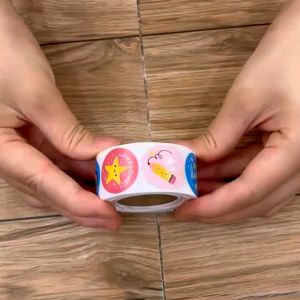 DADIDU Isi 500 PCS Stiker Reward Bulat 1 Roll Label Sticker Motivasi Anak Kid - Stiker Kertas Roll Isi 500