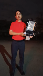 Đèn Năng Lượng Mặt Trời 200w 300w 500w 900w 1000w 1200w ( chống nước ip67 )