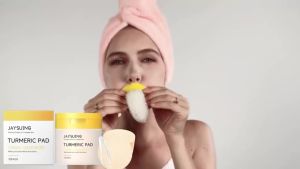 Jaysuing(简素净) | Turmeric Pore Cleansing Pads 70 Pads for Gentle Exfoliation Brightening Hydrating Facial Treatment with Glycolic Acid Perfect