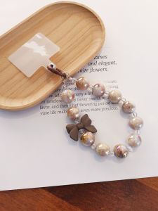 สร้อยข้อมือพร้อมลูกปัดกลมสีกาแฟหลากสีสำหรับโทรศัพท์มือถือ เครื่องประดับมือถือแบบสั้น โซ่ถือกระเป๋า โซ่ตกแต่งแฟชั่นแบบใหม่