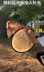 Tấm Hắt Sáng tấm phản quang size 30cm/60cm/80cm 2 màu trong 1 vàng/bạc trắng/bạc tăng sáng cho chụp Ảnh 68 Leon