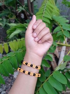 Gelang Nama Manik | Harga Per 1 pcs |Kubik Huruf Cokelat | Gelang Nama Custom Huruf | Aksesoris | Gelang manik coklat| Gelang Etnik | Gelang Surabaya termurah