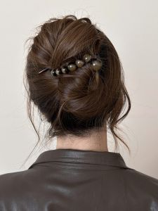 กิ๊บติดผมรูปไข่มุกสีน้ำตาลหรูหราสำหรับผู้หญิง กิ๊บติดผมแบบหนีบผมสไตล์เกาหลี ทรงผมแบบหนีบผม ประดับผมแบบใหม่ 2025