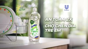 Nước Rửa Chén Bát Thiên Nhiên Sunlight (2.1Kg/3.4Kg)