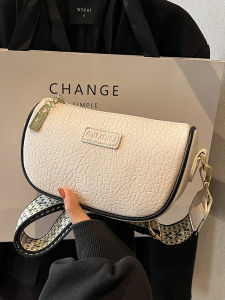 Fashionable Wide-Strap Crossbody Bag New 2024 Womens Shoulder Bag Soft Surface Zipper Closure Boston Bag Shape Casual Application