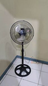 Sanex Kipas Angin Berdiri Standing Fan SF-1208B 12 Inch"Kipas Harga Murah / Kipas Kualitas Terbaik Kipas Lantai / Kipas Dengan Timer / kipas Penyejuk / Kipas Wat Rendah / Kipas Berdiri / Kipas Besar / Kipas 3 Baling / Kipas 3 Kecepatan/ kipas lantai