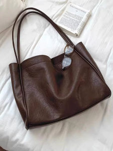 Retro Large Capacity 2025 Korean Trendy Versatile Tote Bag Fashion Lazy Style Single Shoulder Commuter Bag Universal Womens Bag