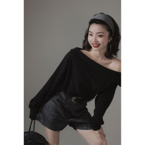 Elegant Ivy Yang Asymmetric Shoulder Long Sleeve T-Shirt Womens Solid Color Slimming Top for Summer Autumn Cotton Blend