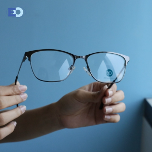 EO Eyewear Laurice Clip On Rectangle Metal Full Rim Multicoated Clip On Eyeglasses for Men & Women