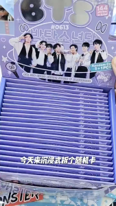 5+1PCS/PACK Rondom Hoiogrophic EN Twice Straykids IVE BINI BT NJZ Laser Cards PATTERN NO REPETITION