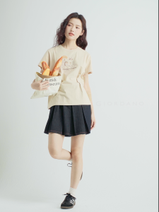 GIORDANO ผู้หญิง  เสื้อยืด 100% Cotton ลายสัตว์เลี้ยงน่ารัก คอกลม แขนสั้น แฟชั่นฤดูร้อน เรียบง่าย สบายๆ เสื้อยืด 13395203