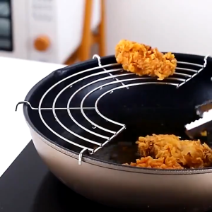 26cm/32cm Stainless Steel Frying Oil Strainer Steam Rack Drainer Mesh Colander Filter Frying Kitchen tools Semi-circular Oil Drain Rack Fried Oil Drip Filter