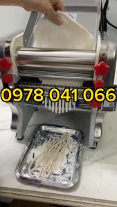 Máy cán bột cắt sợi mỳ sợi phở sợi bánh canh 6mm lô cán FKM220