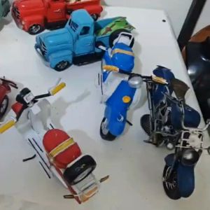 TrensPh Alloy Scooter / Motorcycle and Cars Model Toy Display Decorative Rustic Vintage Minifigure Collection Miniature