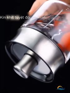Hũ Đựng Gia Vị Thủy Tinh Borosilicate SSGP Kèm Khay và Thìa Lọ Đựng Muối Đường Nắp Lật Inox 304 Kín Hơi Lấy Gia Vị 1 Tay Cao Cấp Đạt Chất Lượng LFGB Đức