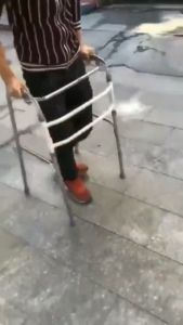 Local Ship Adult Walker Adjustable Lightweight Multi-Functional Foldable Stainless Steel Walking Aid Aids Crutches Canes Toilet Armrest 915 With Wheels Heavy Duty Spare Parts