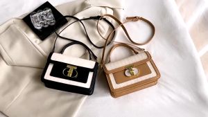 TAS WANITA BEST SELLER: Tas Bahu Wanita Terlaris & Tas Slingbag Cantik