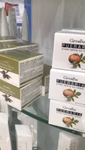 กิฟฟารีน พูราเรีย ริงเคิล ไฟท์ติ้ง อายคอนทัวร์ ครีมกระชับผิวรอบดวงตา  ปราศจากน้ำหอม ขนาด 30 กรัม (พร้อมส่ง)