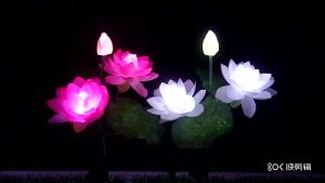 SXH led Solar Lamp   Outdoor Simulation 3 Head Lotus Lamp Lawn Lamp Courtyard Decorative Lamp Ground Plug Lamp