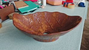 KOEN HANDMADE DESIGNER ART BASIN CERAMIC COUNTER TOP BASIN (LEAF) 580mm(L) x 400(W) x 130mm(H)