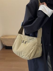 Nine Wu Two Seven Casual Nylon Dumpling Bag Large Capacity Shoulder Bag for Teenagers Ideal for Commuting and Sporting