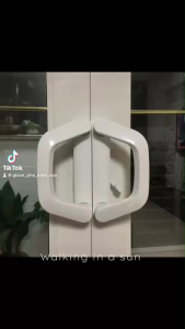 Tay nắm chữ D 2 cánh dùng cho cửa nhôm ruột liền