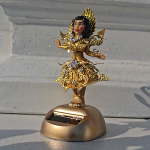 ตุ๊กตานางรำโซล่าเซลล์ (รุ่นมหาเศรษฐี)- ตุ๊กตาตั้งศาล แก้บน ขยับได้เพียงตากแดด กันน้ำ กันฝน solar sell