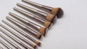 B.I.Y Champagne 10/14-Pcs Portable Make Up Brush Set with Bag For Travel | Makeup Brushes with Pouch | Set Berus Mekap | 化妝刷套裝