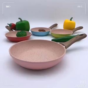 Bộ nồi không dính 16cm Kết cấu granit màu hồng Nồi thứac ăn cho bé Sức khỏe gốm tráng Thích hợp cho tất cả các loại bếp