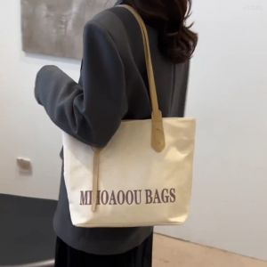 KOREA(KR2213) กระเป๋าผ้าสะพายไหล่ใบใหญ่ MIHOAOOUBAGS เป็นผ้าแคนวาส