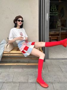 Thin Dopamine Red Knee Socks & Velvet Candy Color Socks: The Perfect Match for Slim-Looking Calf Socks