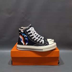 SEPATU CNVRS 70S HIGH X BAVVE HITAM PUTIH MOTIF KARAKTER SOL GLOSSY 37-43