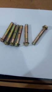 Baut Dinabolt 10mm x65mm: Aksesoris Teknik Bengkel