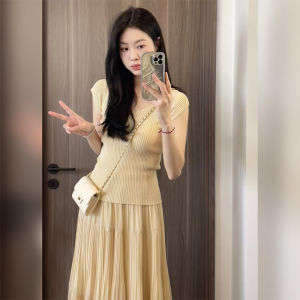 BINKAFENNY | เสื้อถักแขนสั้นคอวีผ้าไหมน้ำแข็งสไตล์เกาหลี ทรงสลิมฟิต ทรงเก๋ไก๋ แขนกระดิ่ง แฟชั่นฤดูร้อน เสื้อผ้าทำงานสำหรับผู้หญิง